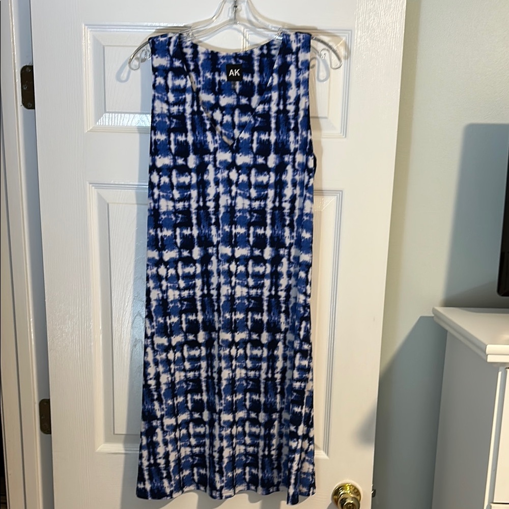 AK Women's size 10 Blue & White Dress